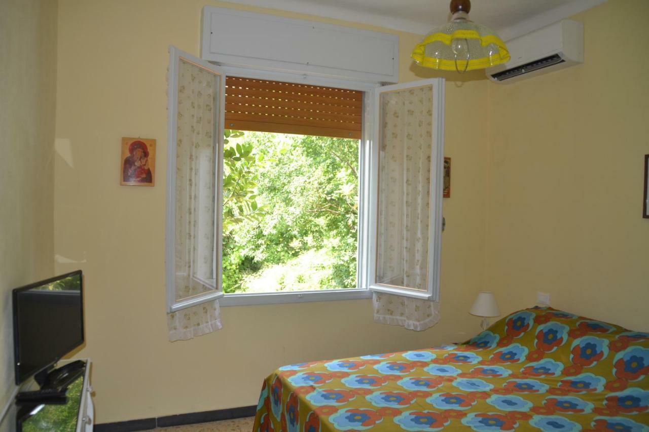 Ferienwohnung La Casa Del Prussiano Diano Castello Exterior foto