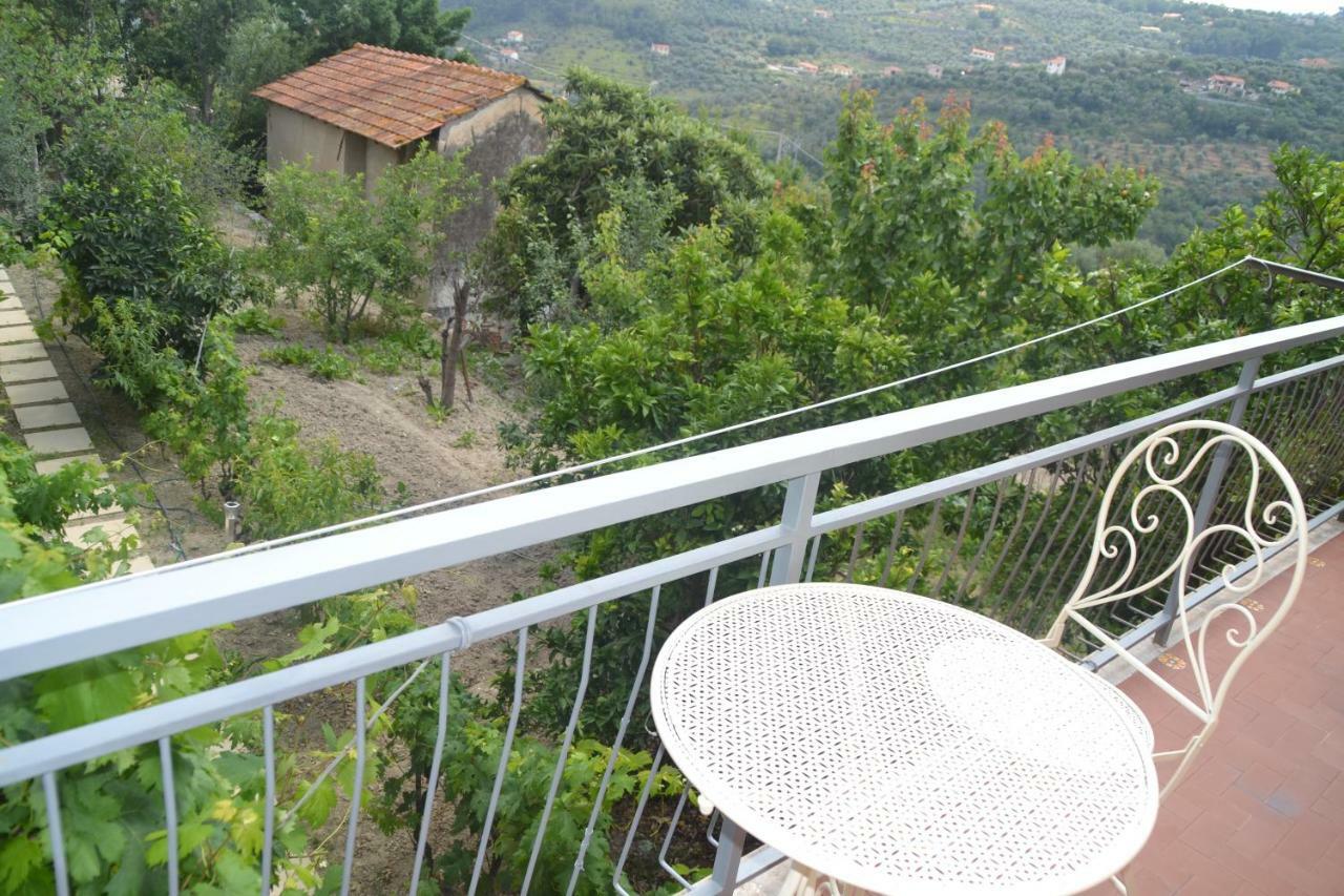 Ferienwohnung La Casa Del Prussiano Diano Castello Exterior foto